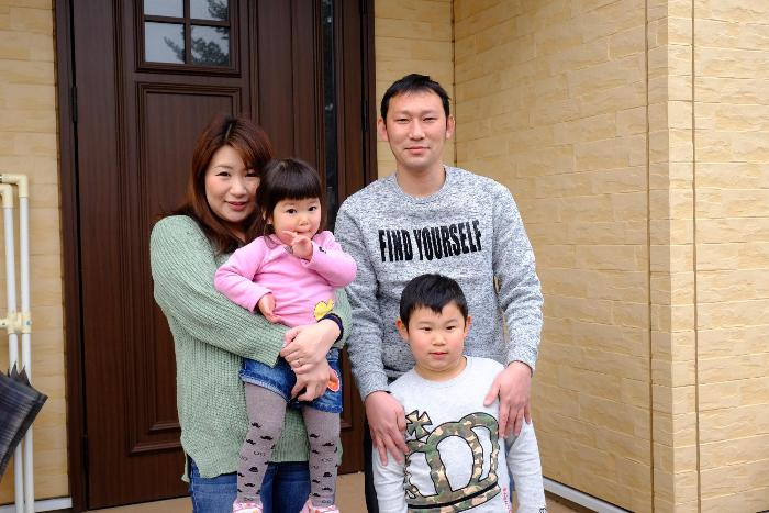 吉田さん家族の写真