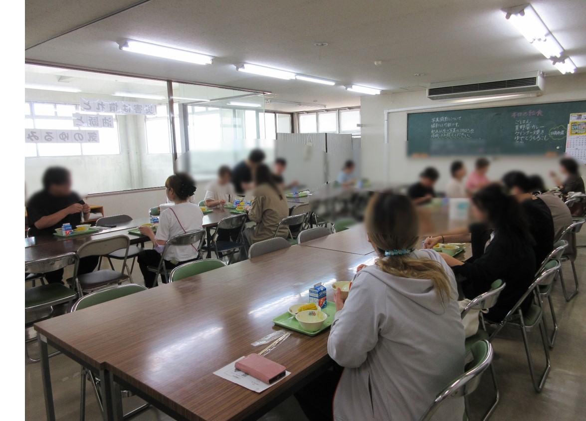 試食の様子