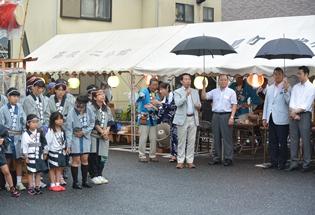 高萩ばやし (JAいるま野高萩支店駐車場)の写真1