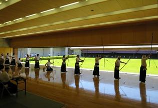 第33回日高市近隣市町親善弓道大会の様子の写真2