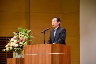 日高市文化体育館「ひだかアリーナ」で、「高句麗から高麗郡へ」をテーマに開催した第3回公開歴史講演会の講演の写真