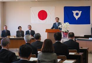 日高市議会議員一般選挙の当選証書交付式の写真