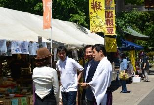 第9回高麗郷地場産チャリティバザールの様子の写真