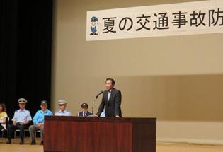 夏の交通事故防止運動の写真
