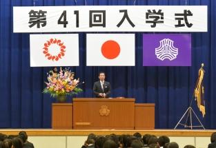 日高高等学校入学式の写真
