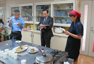 第1回日高市栗料理レシピコンテスト試食審査会の写真1