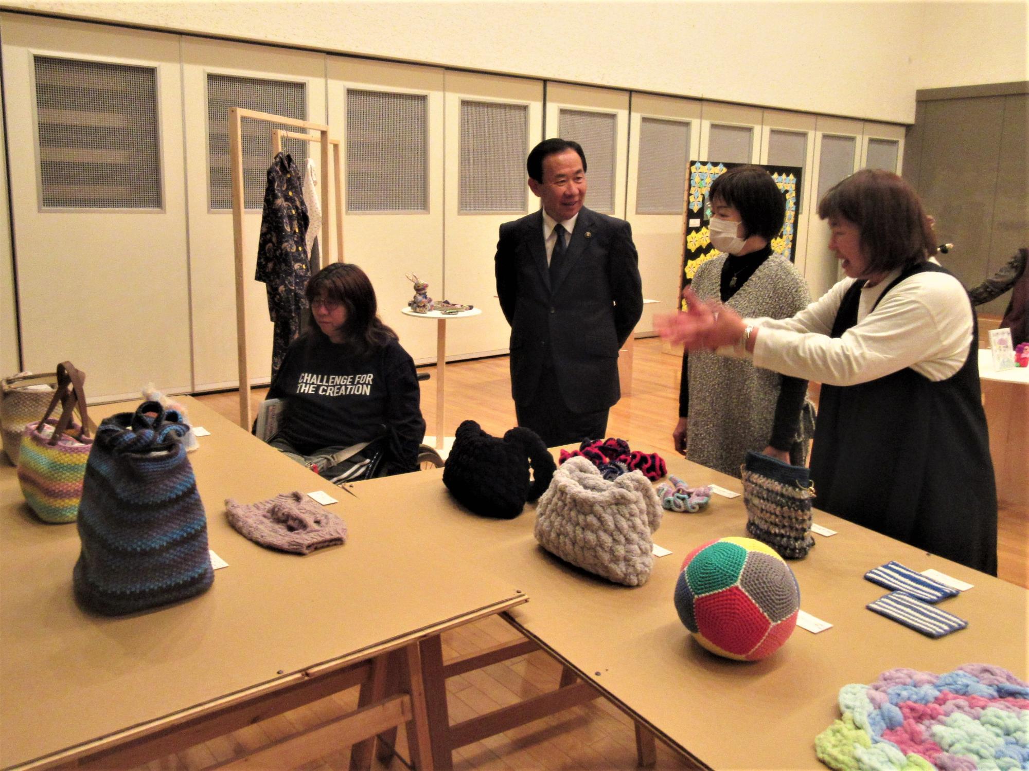 障がい者創作活動合同作品展1