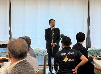 ゴルフコンペ表彰式