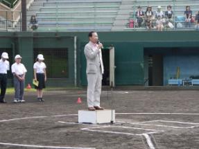 飯能地方少年野球大会開会式市長あいさつの写真