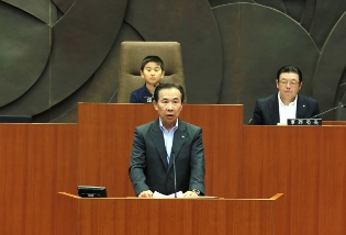 子ども議会市長答弁の写真