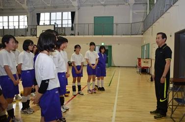 高麗川中学校におけるふれあいトークの写真2