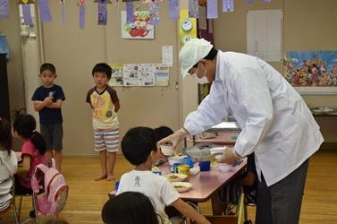 市長の給食当番の写真12