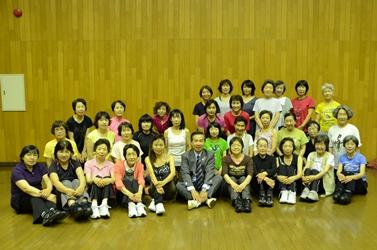 ウォーキングダンスにおけるふれあいトークの写真4