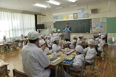 市長の給食当番の写真3