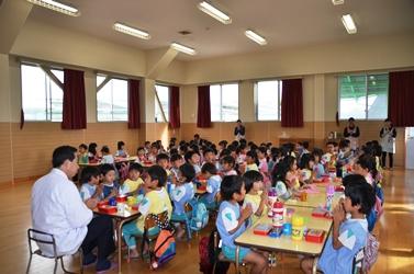 市長の給食当番の写真10