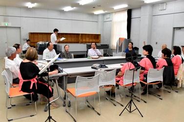 市長と会員の皆さんと意見交換している様子の写真7