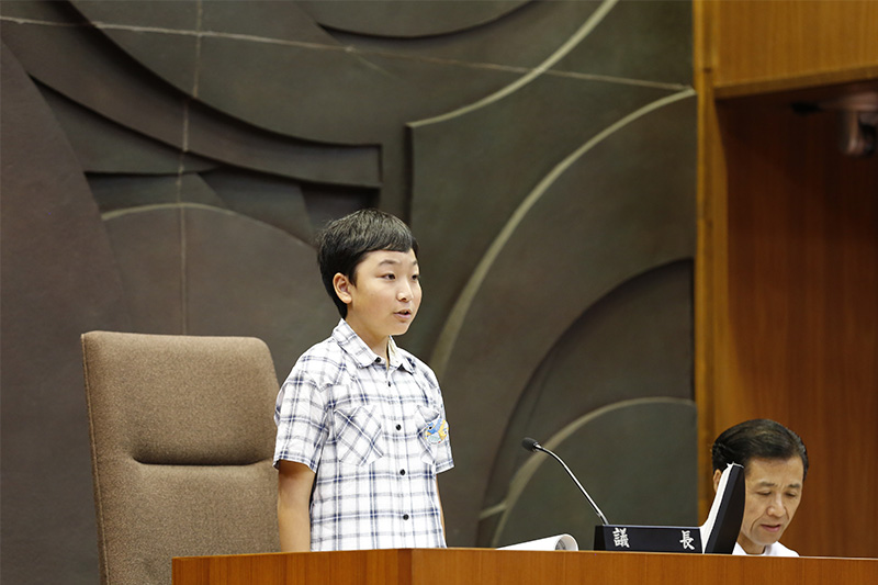 後半議長持田さん