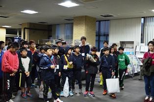 代表選手団帰国の写真1