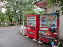 高麗郷民俗資料館にある自動販売機の写真