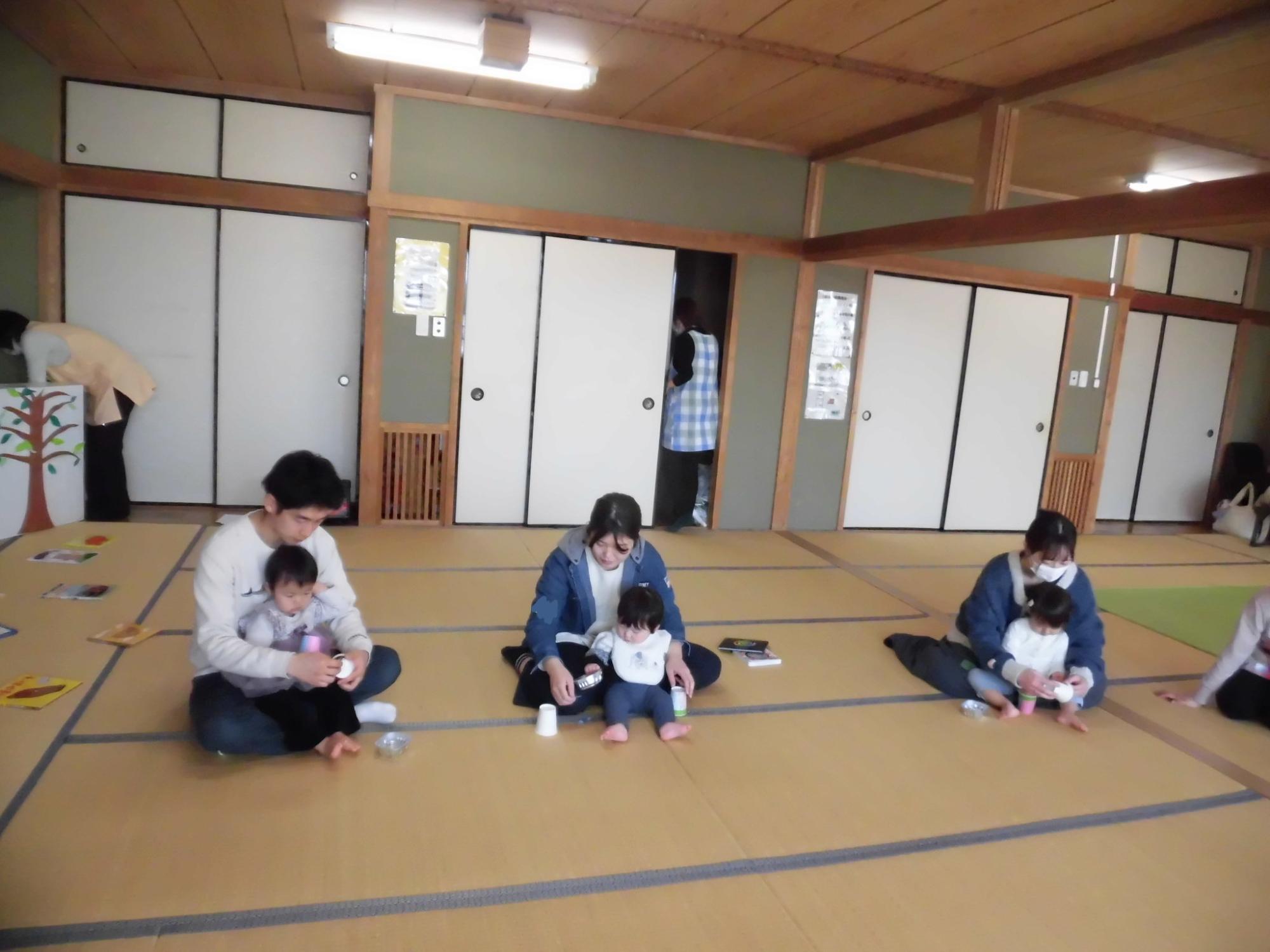 親子で楽しく絵本タイム