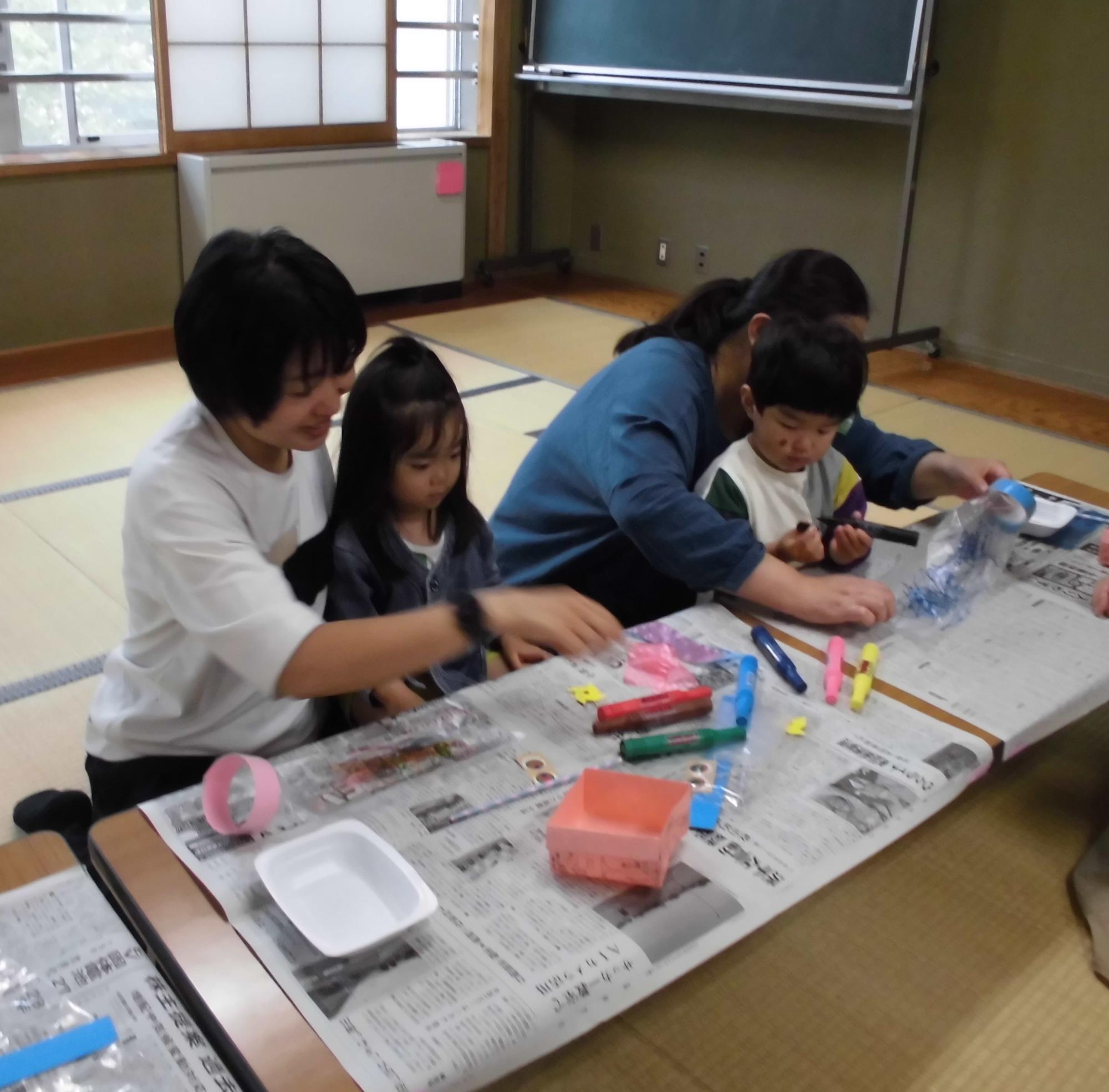 こいのぼりのおもちゃをつくりましょう