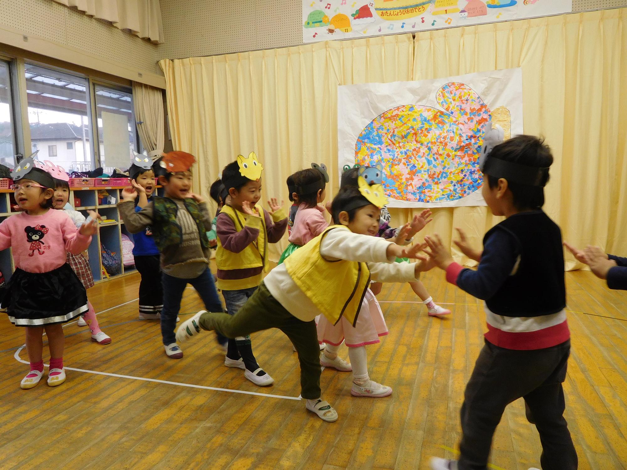 高麗保育所生活発表会 3歳から5歳児 日高市ホームページ