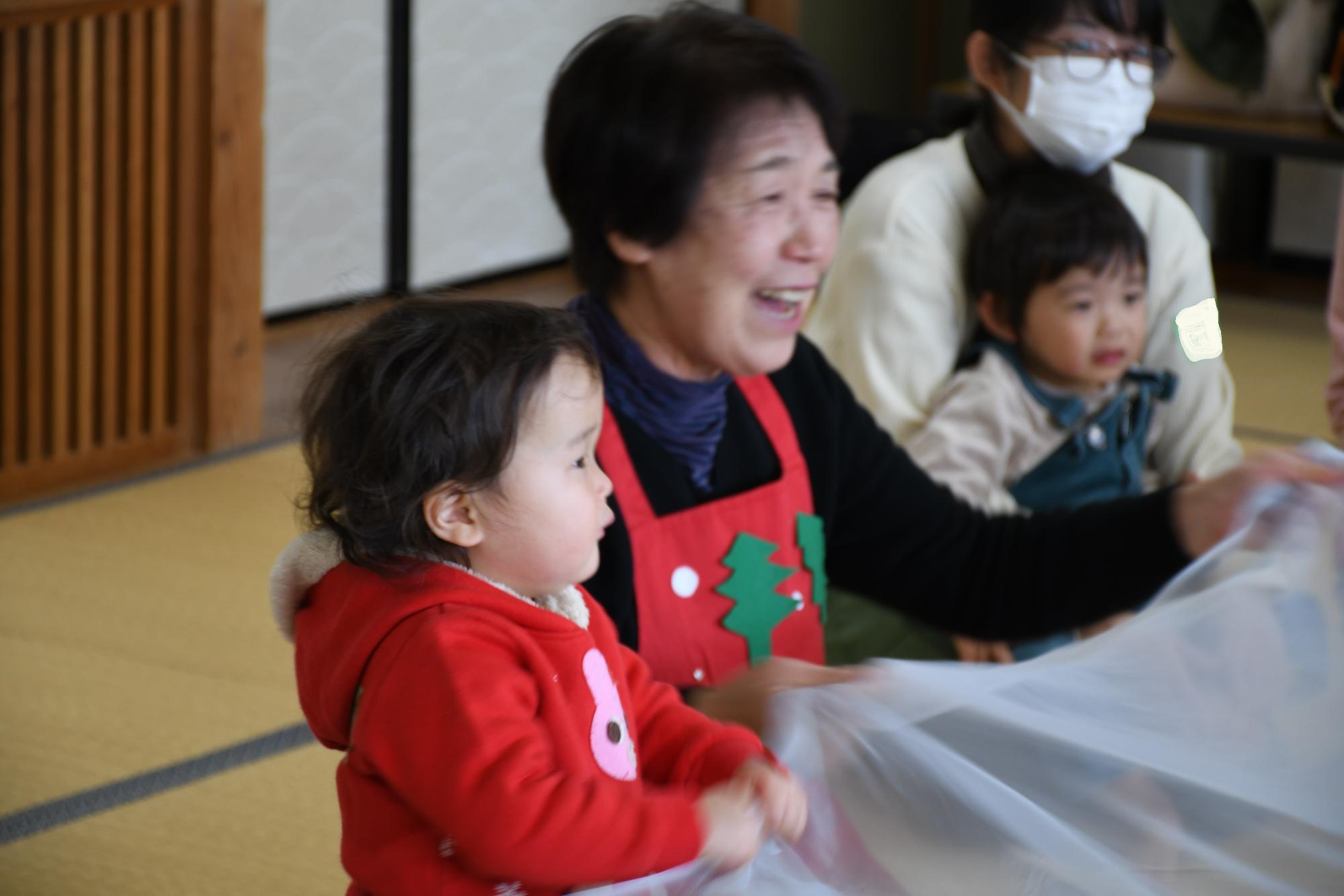 クリスマス会バルーンあそび