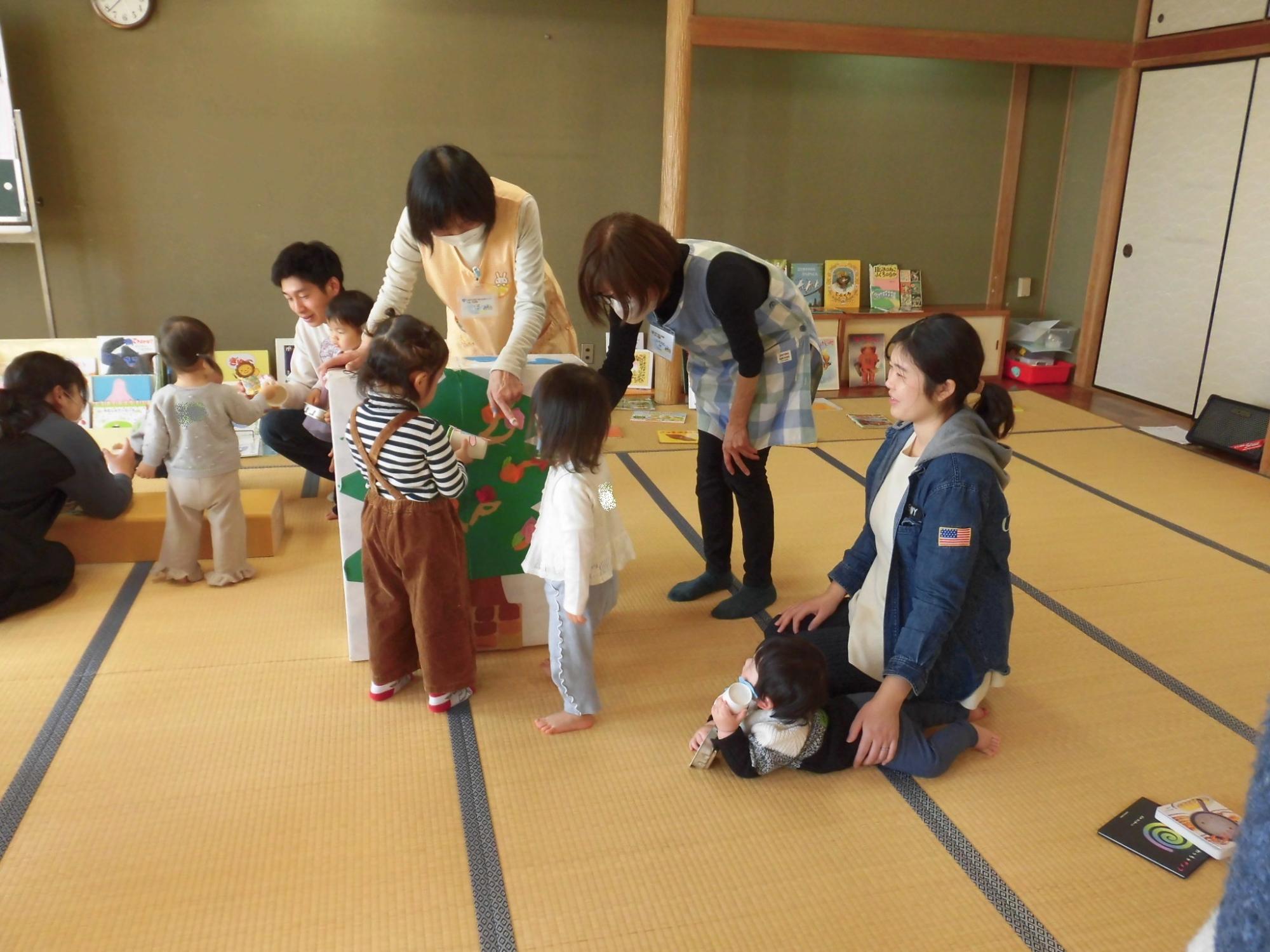 親子で楽しく絵本タイム