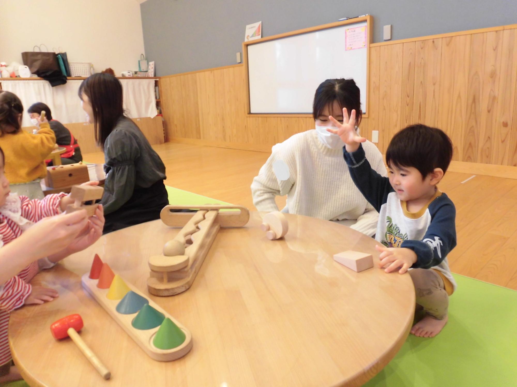 おもちゃの広場