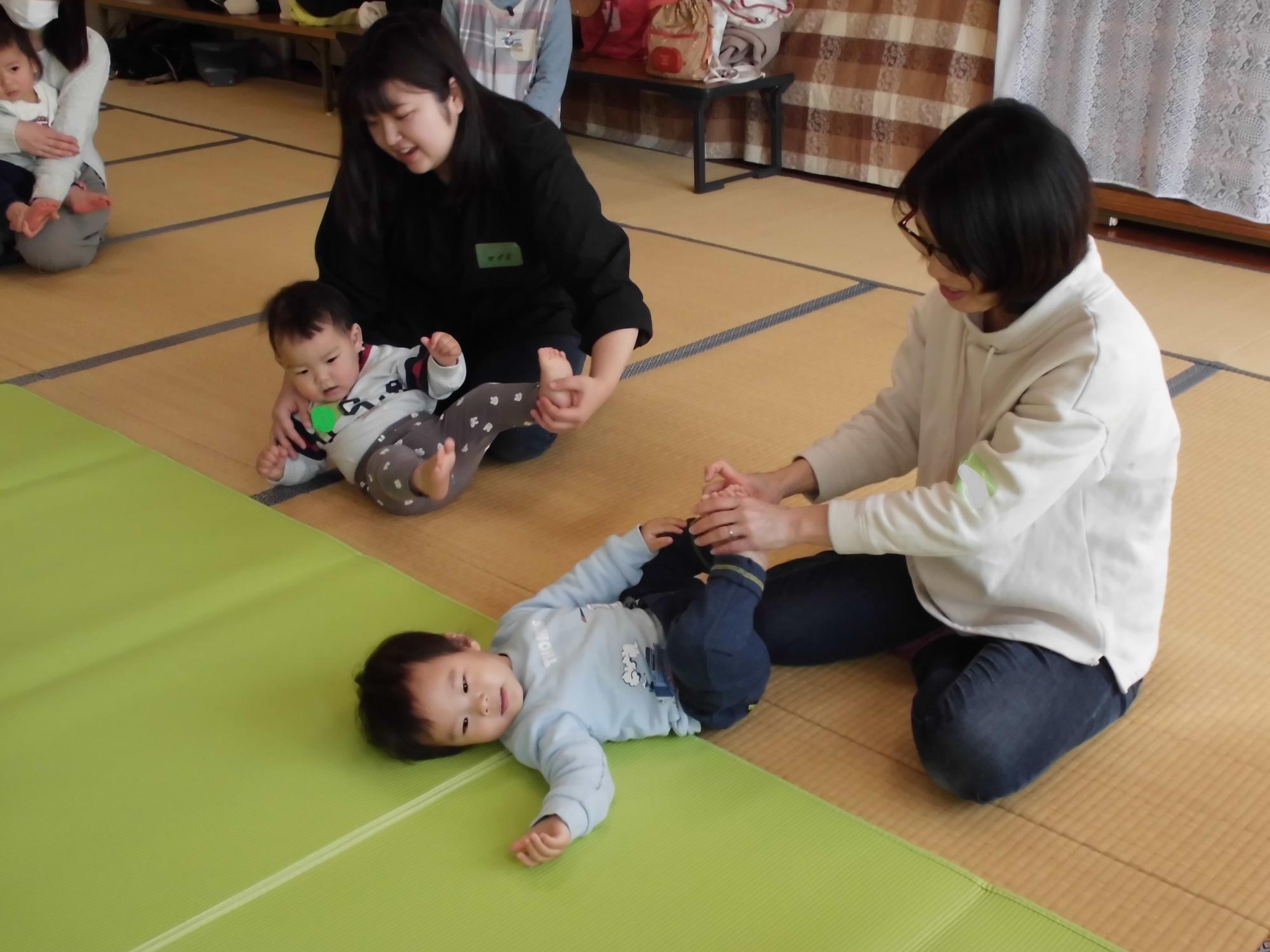 音楽療法士による音楽あそび