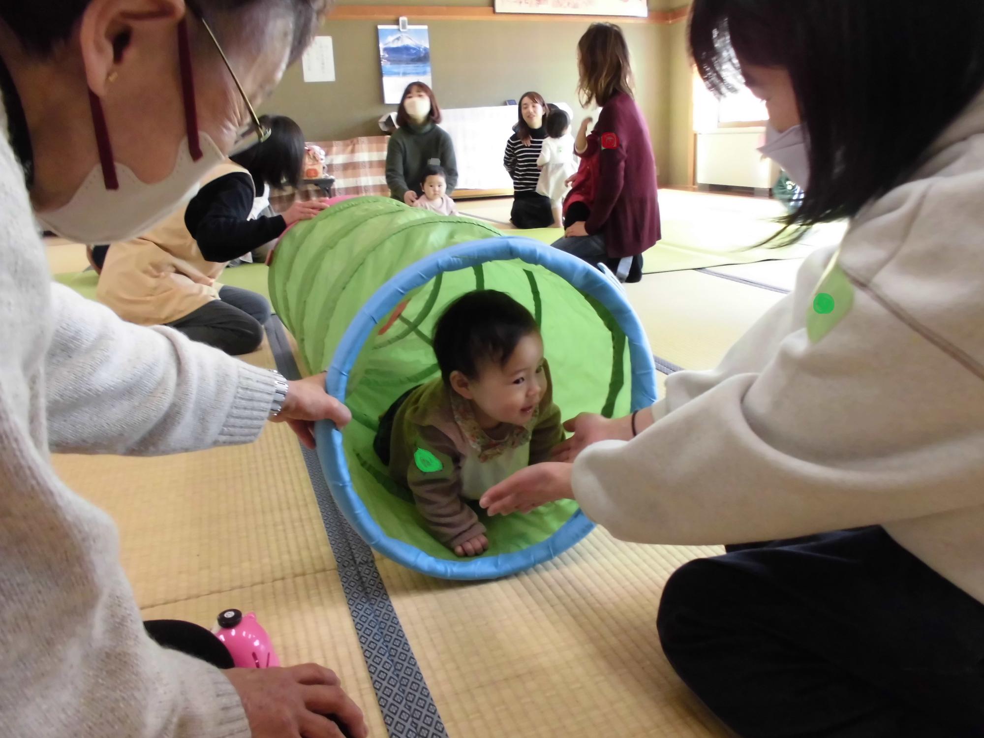 音楽療法士による音楽あそび