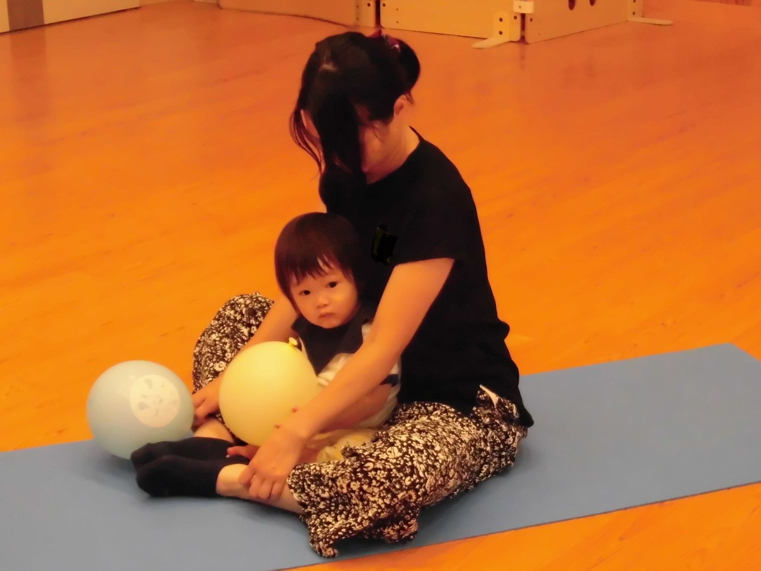 親子ふれ愛ヨガ