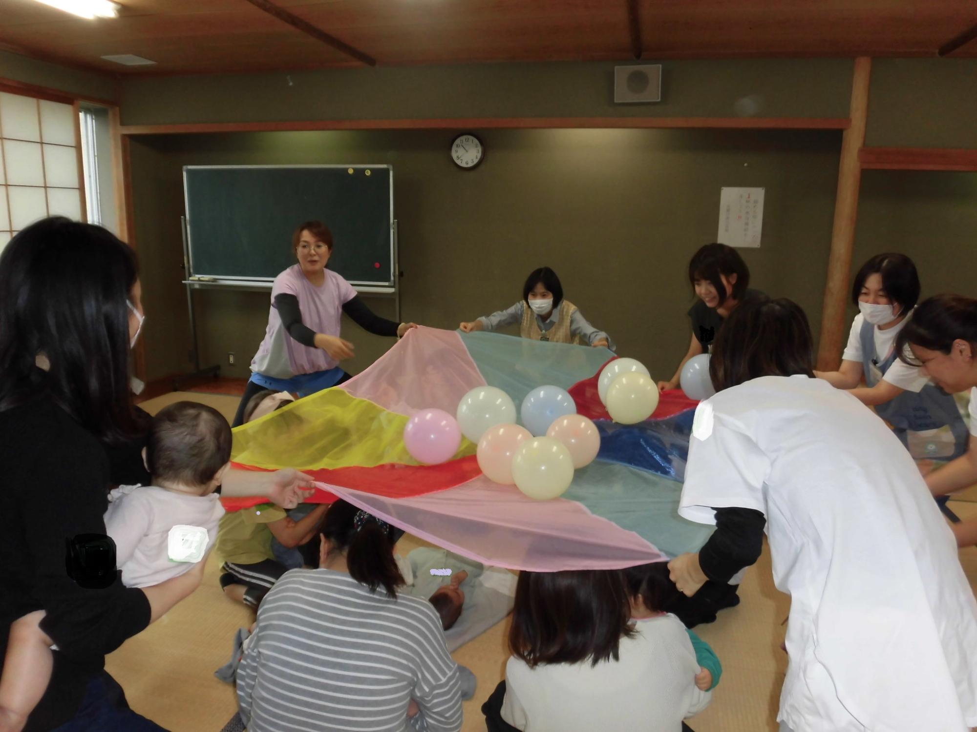 親子ふれ愛ヨガ
