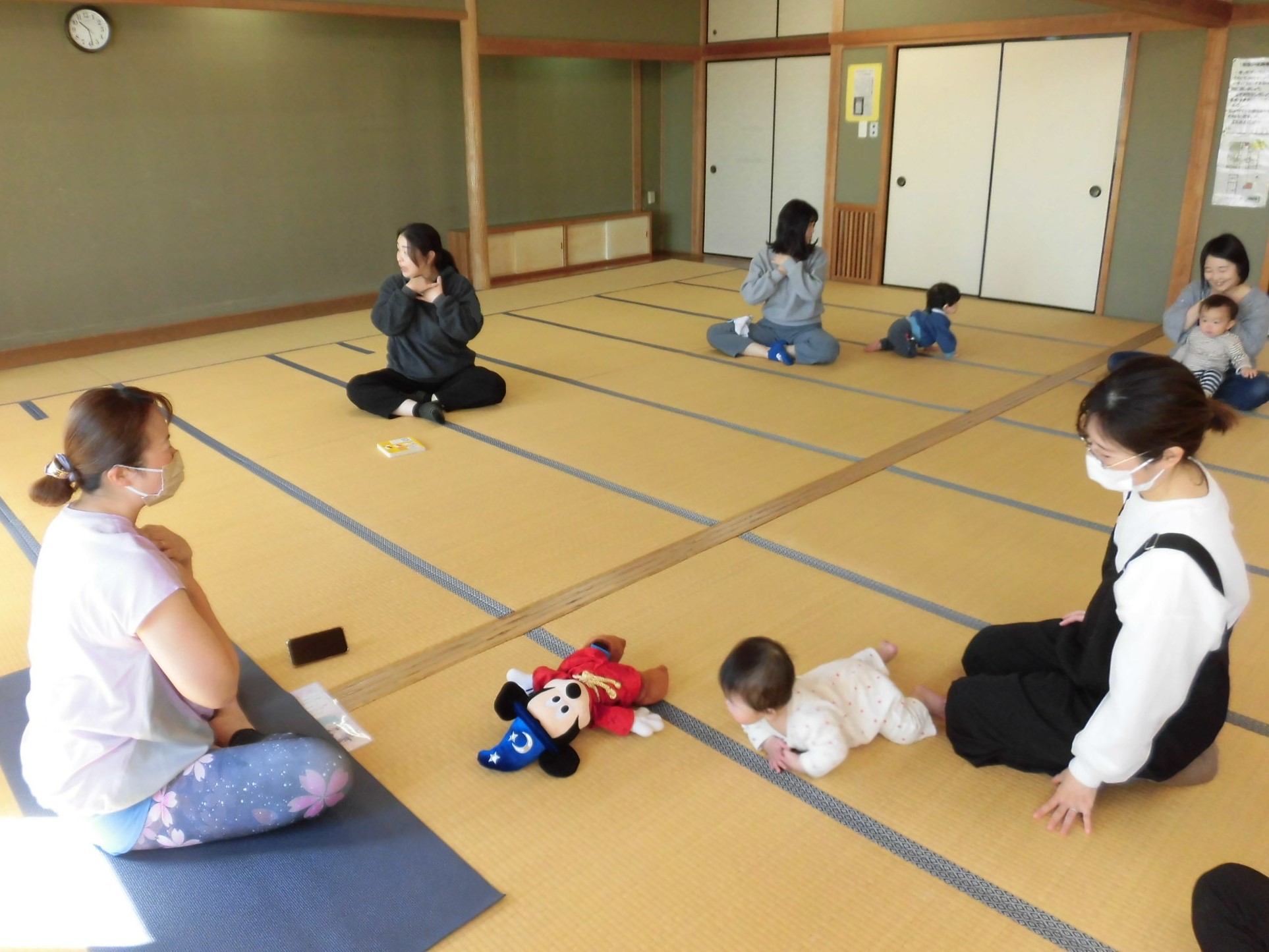 親子ふれ愛ヨガ