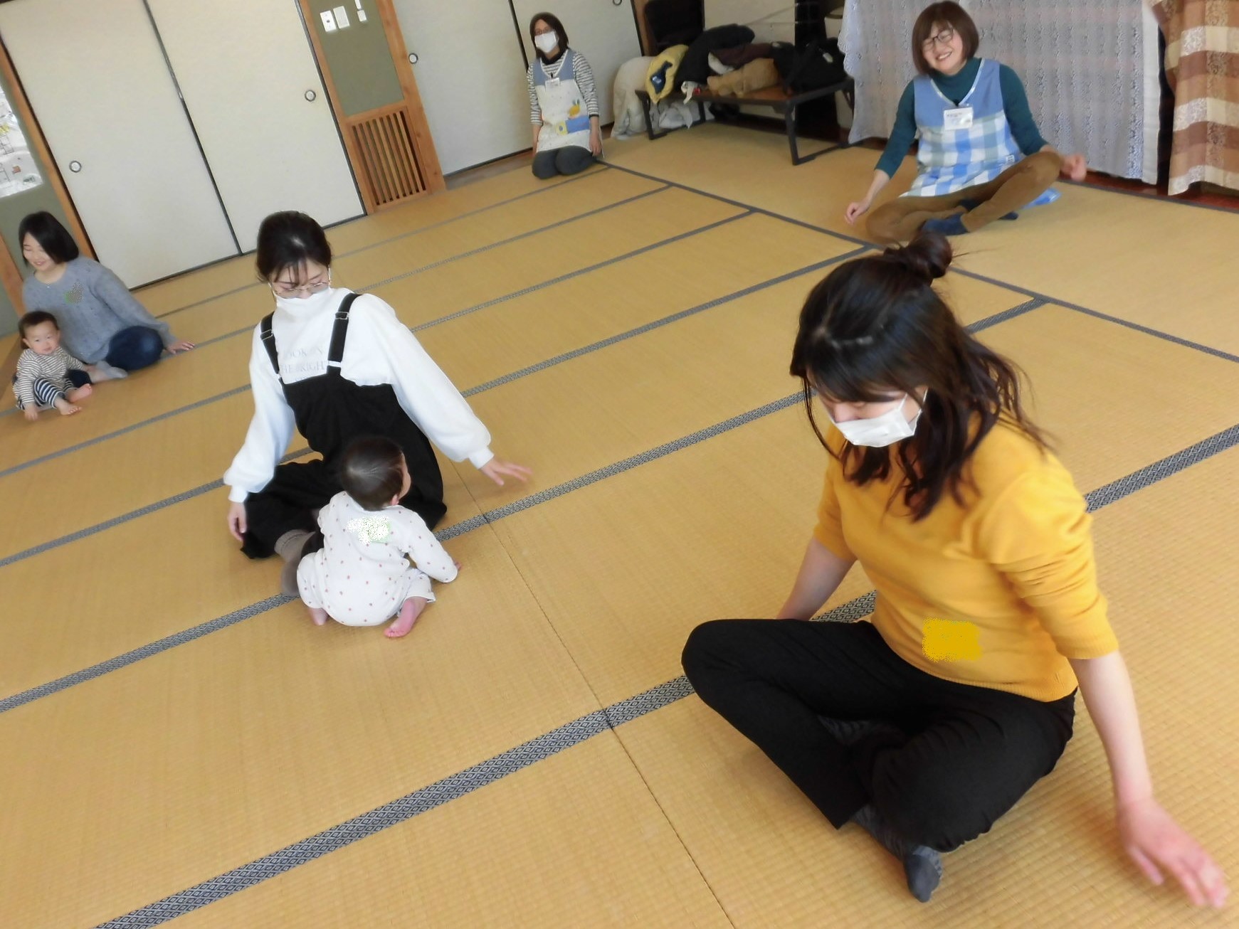 親子ふれ愛ヨガ