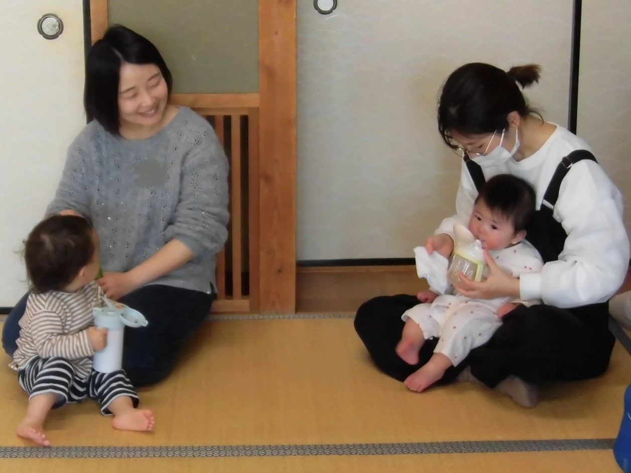 親子ふれ愛ヨガ