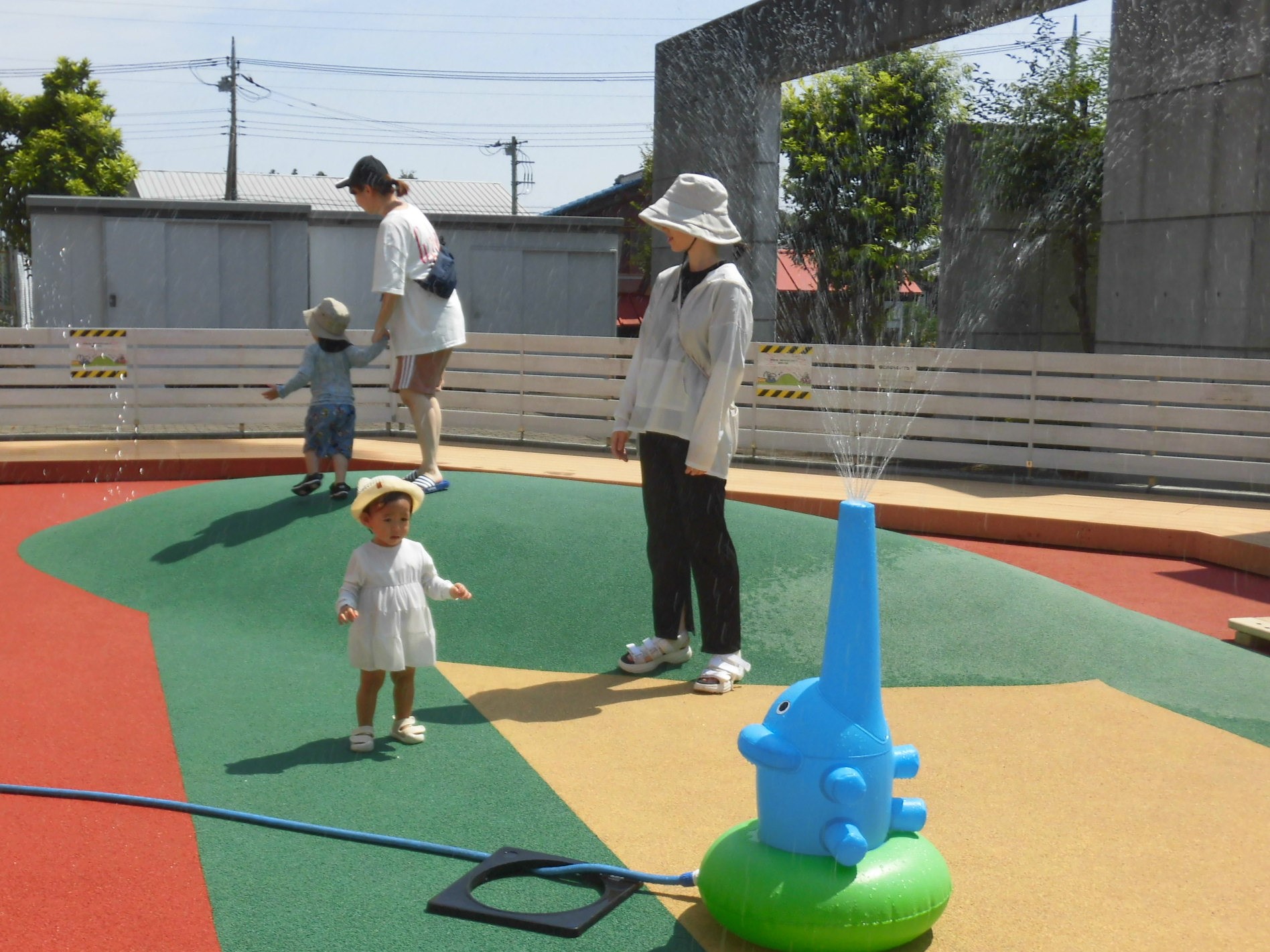 プール遊び