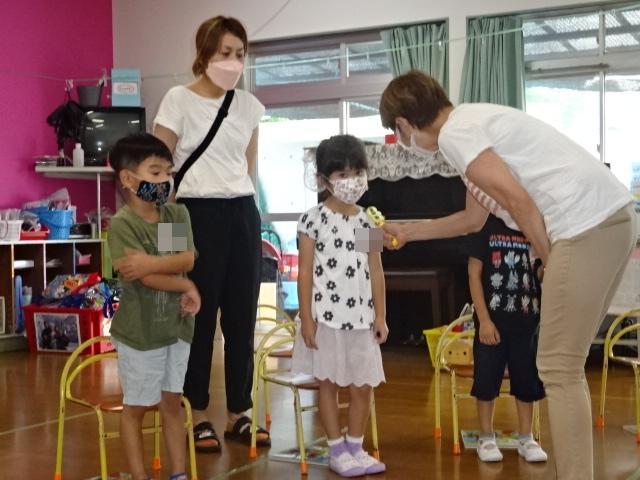名前を英語で答える練習をしています。