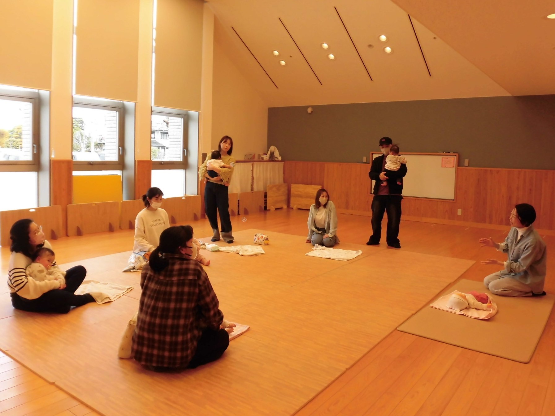 わらべうたベビーマッサージ