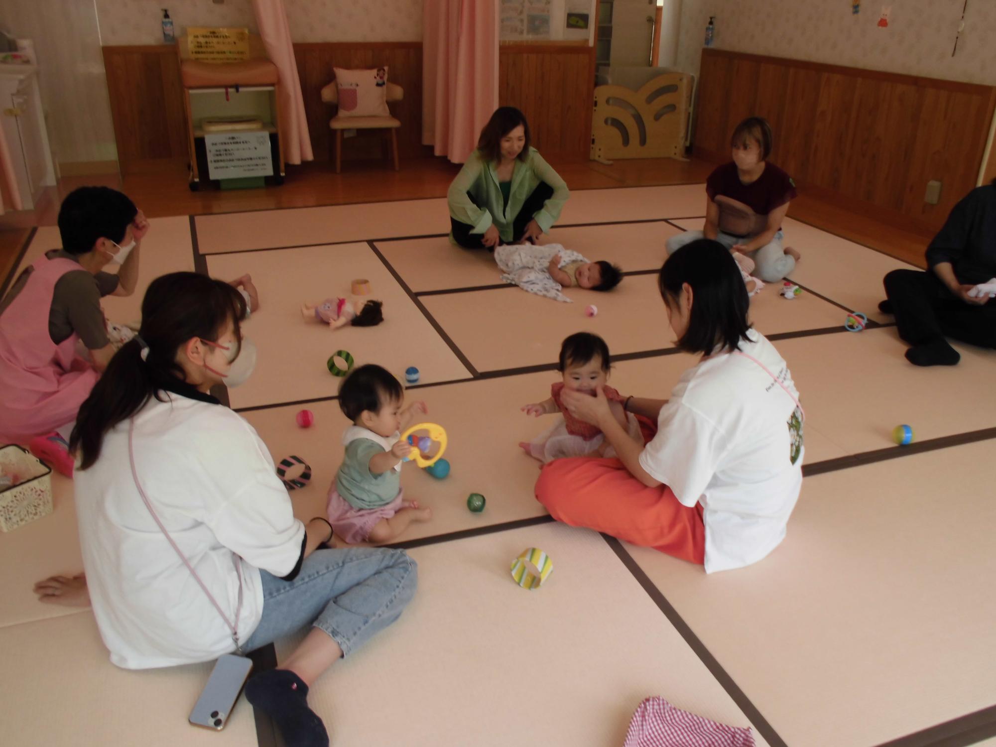 0歳児サロンとパパママ教室（ぬくぬく）9月4日