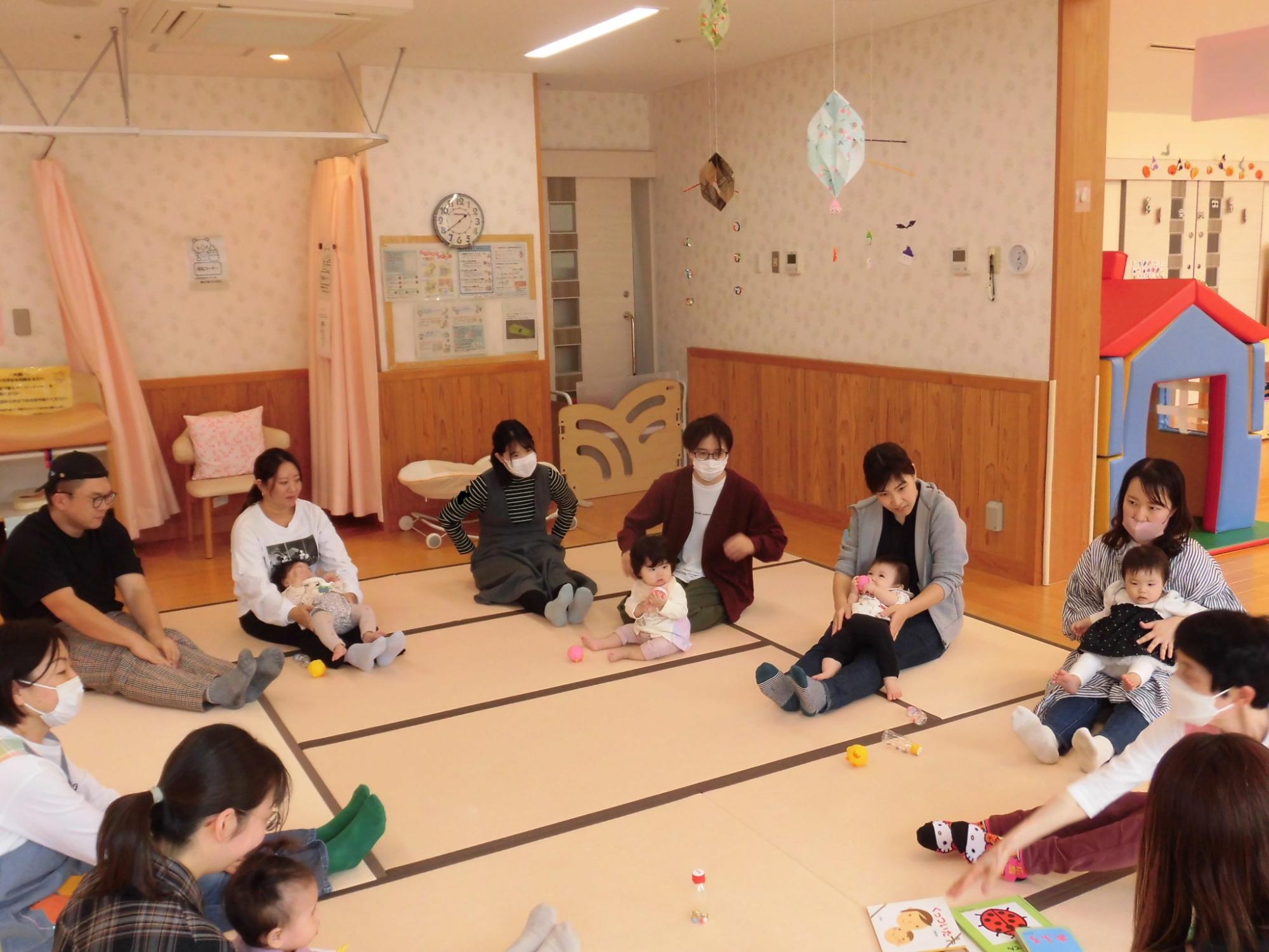 0歳児サロン（ぬくぬく）10月28日