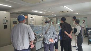 操作室での説明