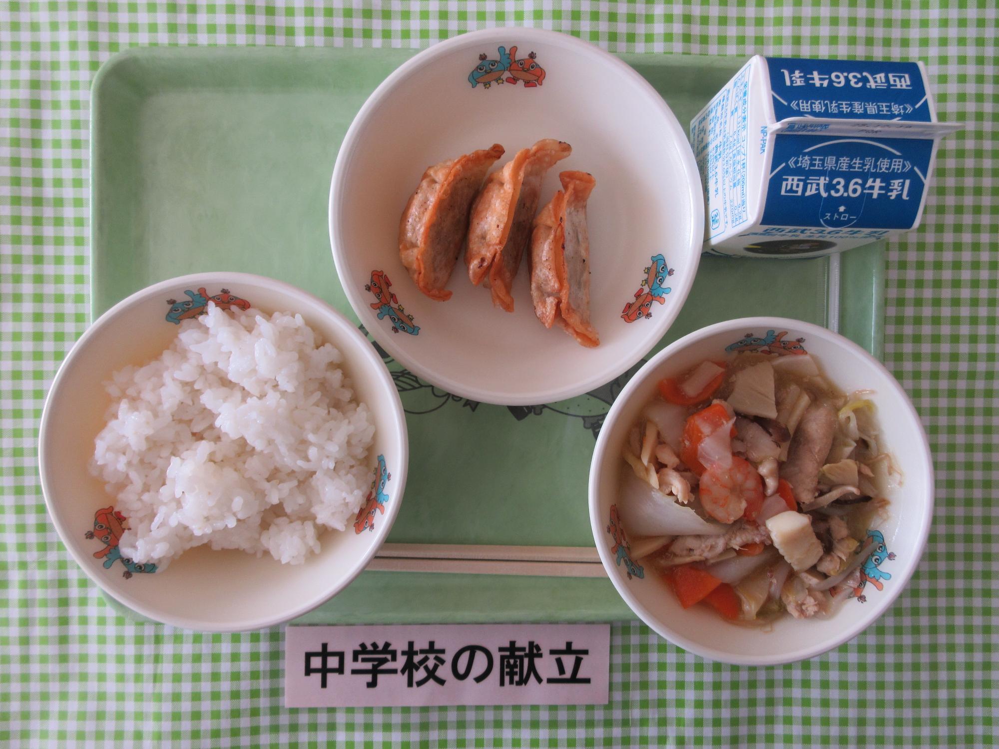 12月9日の給食の写真