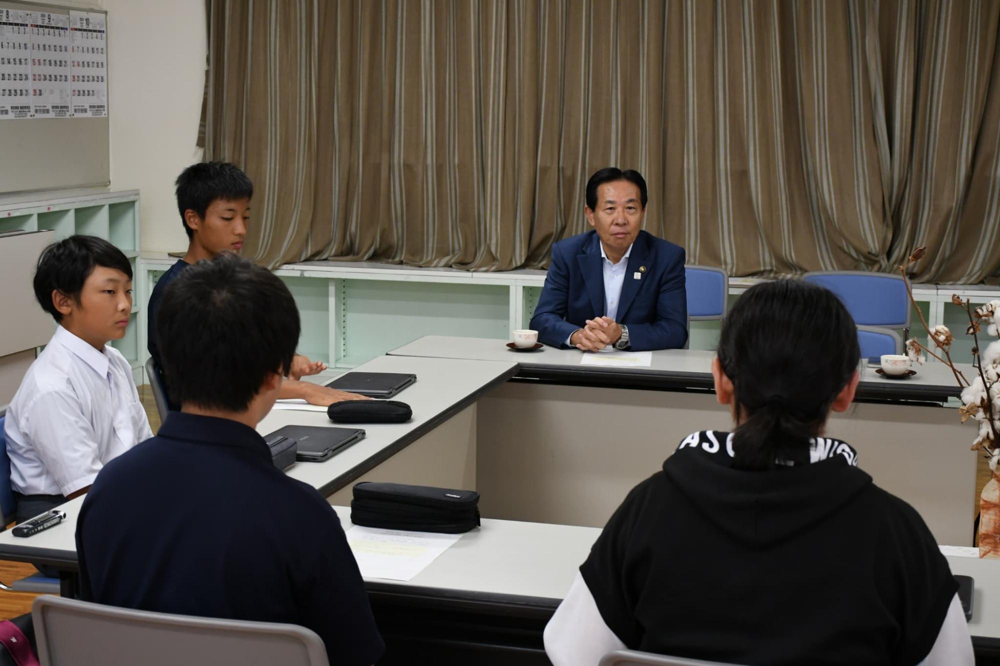 生徒会と市長