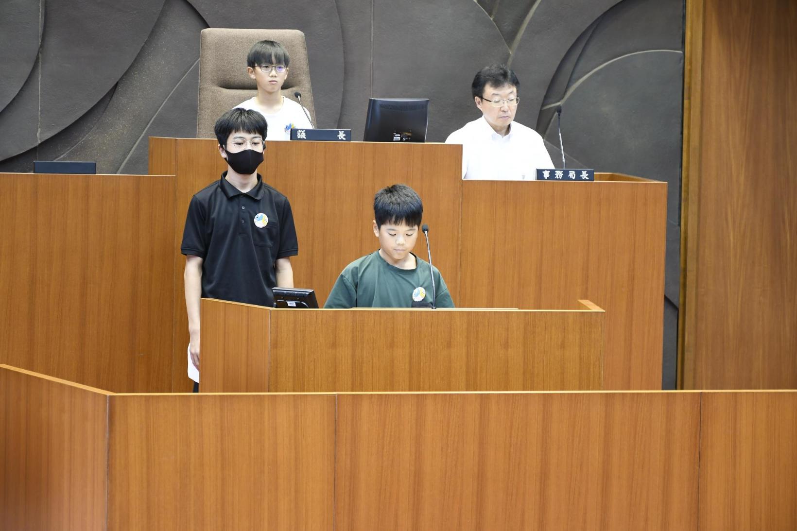 質問の様子