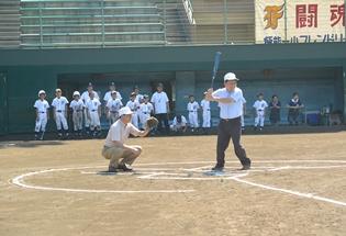 飯能市民球場で開催された、第52回飯能地方少年野球大会の様子の写真