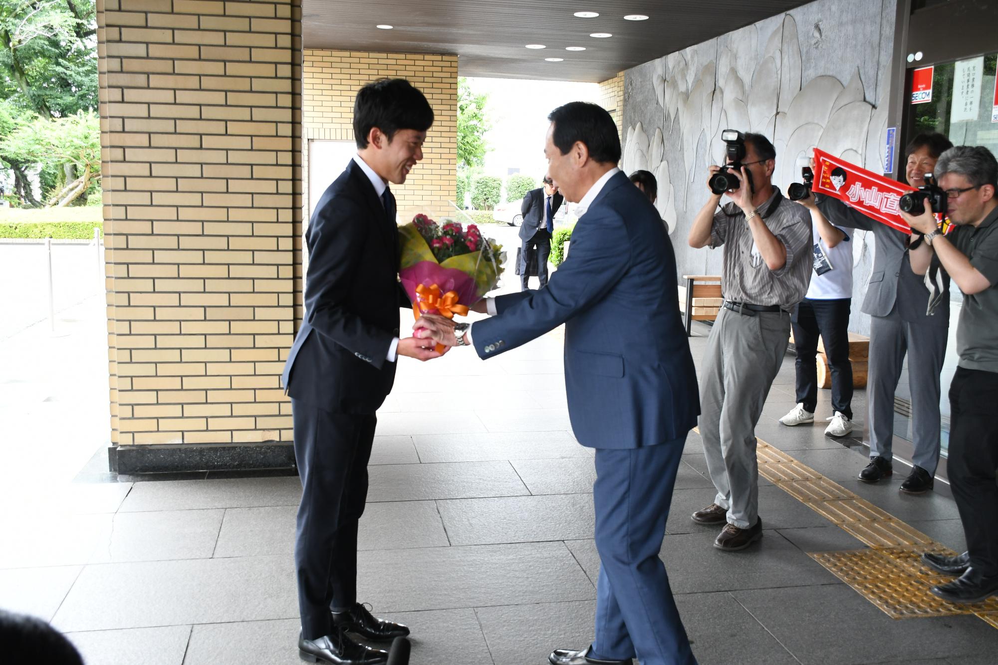 小山直城選手表敬訪問3
