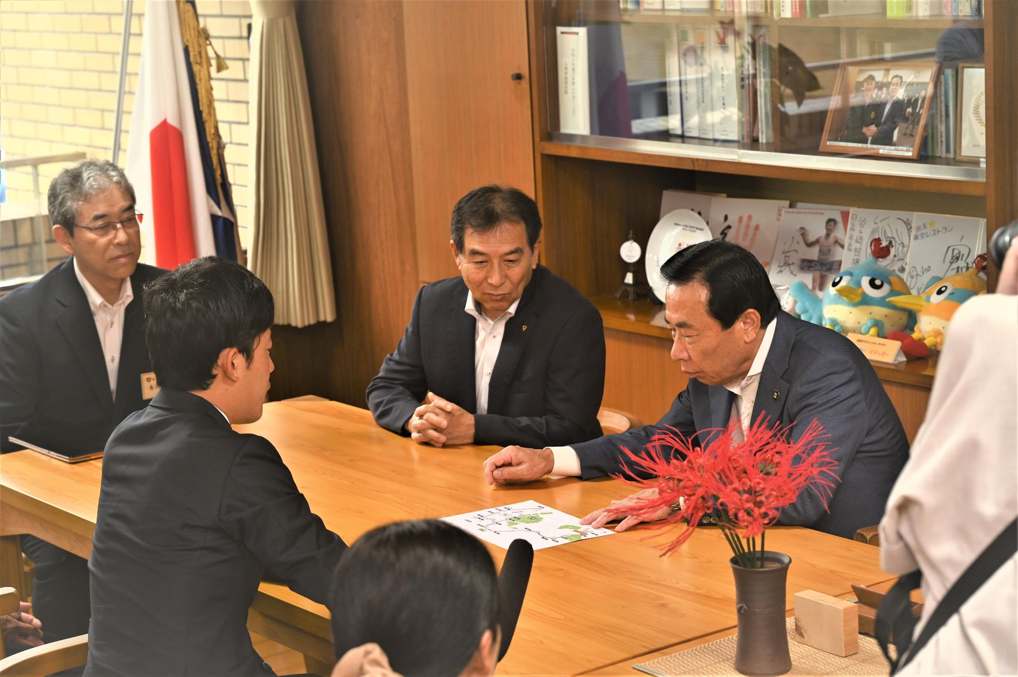 小山直城選手表敬訪問4