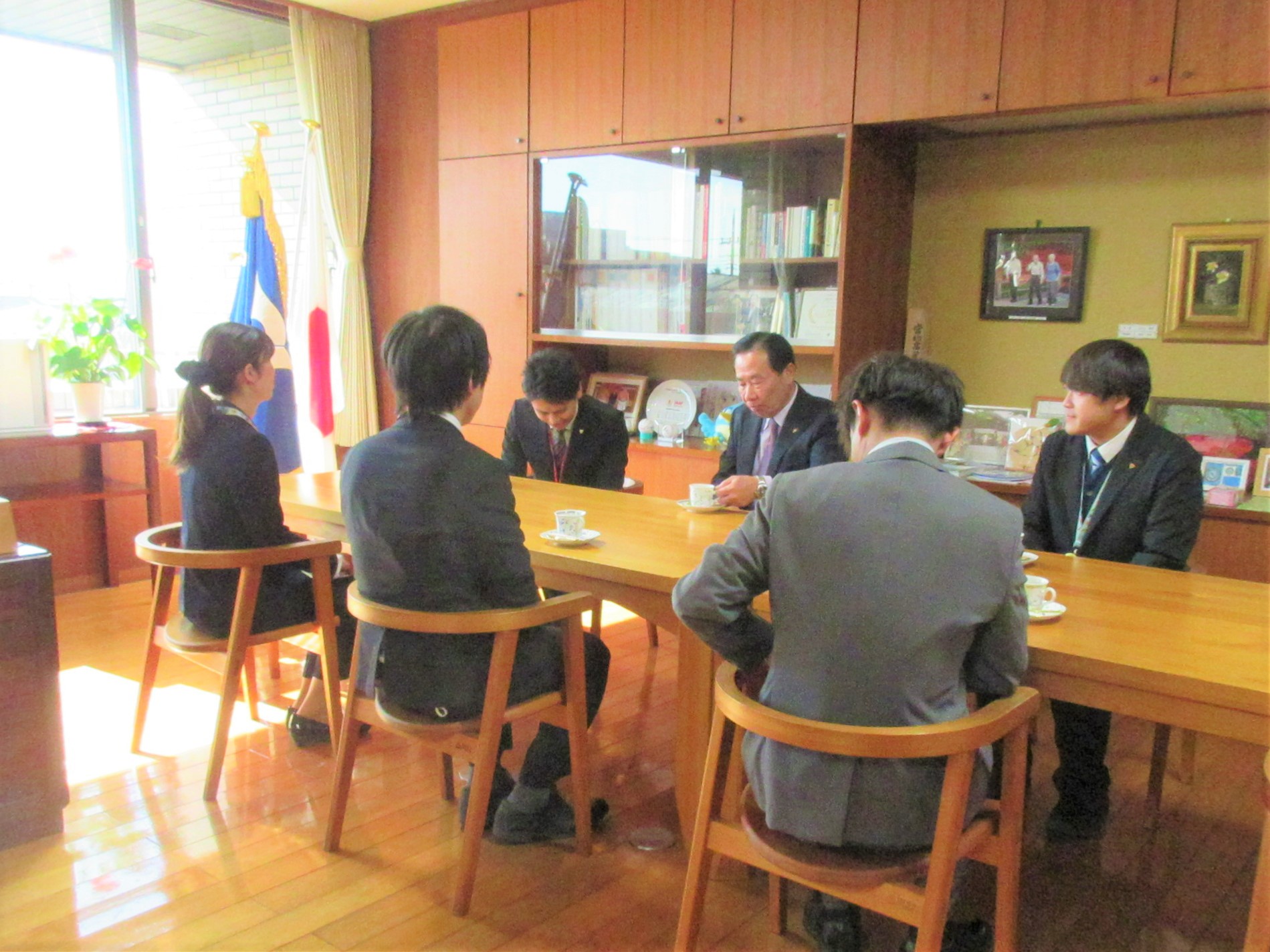 ティーミーティングの様子