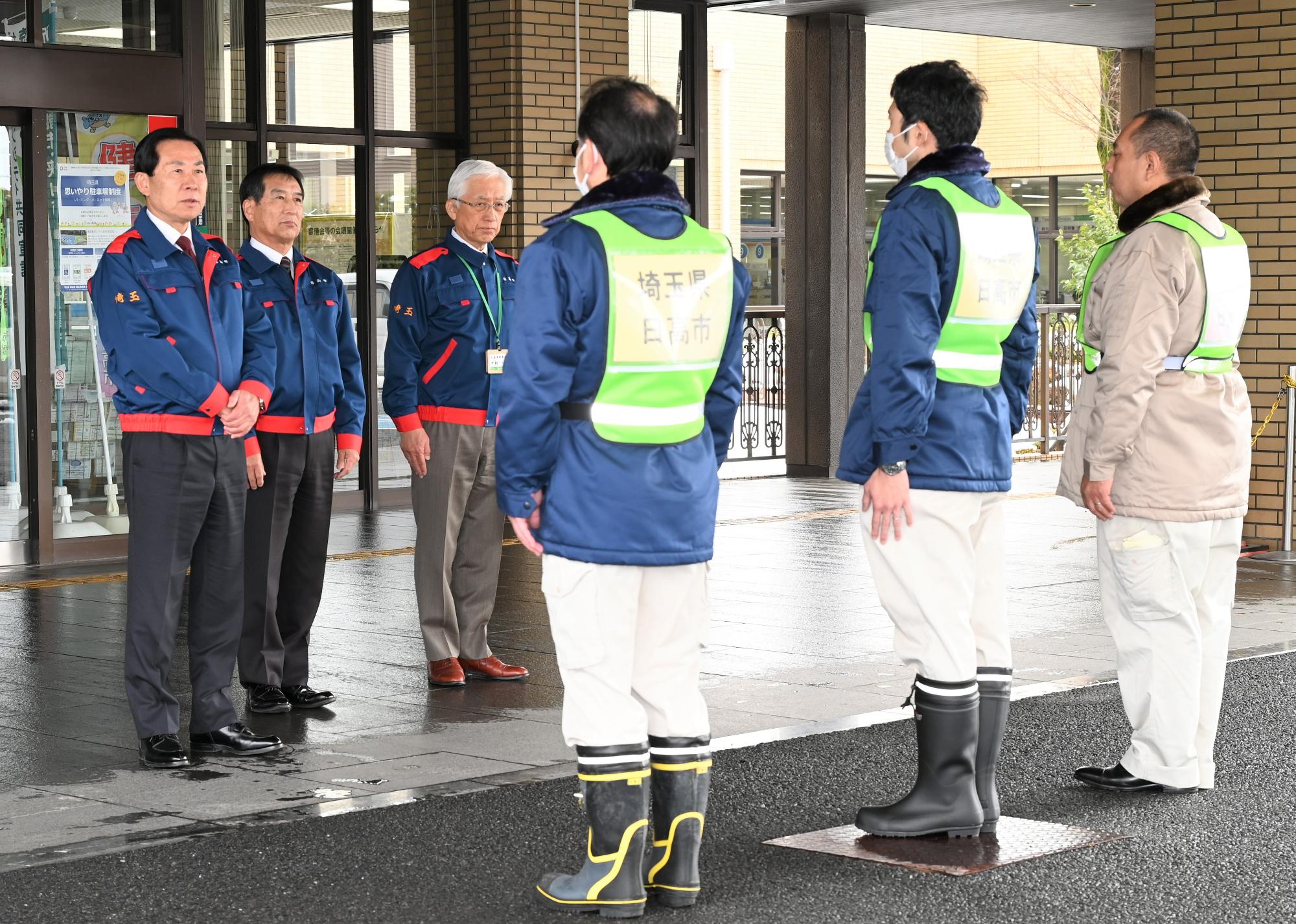 能登半島地震に伴う被災地への給水車派遣出発式